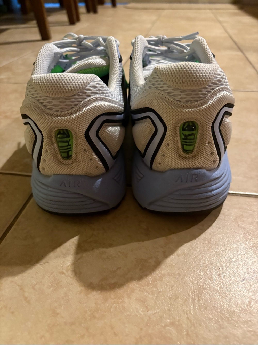 Nike White and Neon Green Men's Running Sneakers Size 12 - Picture 5 of 7